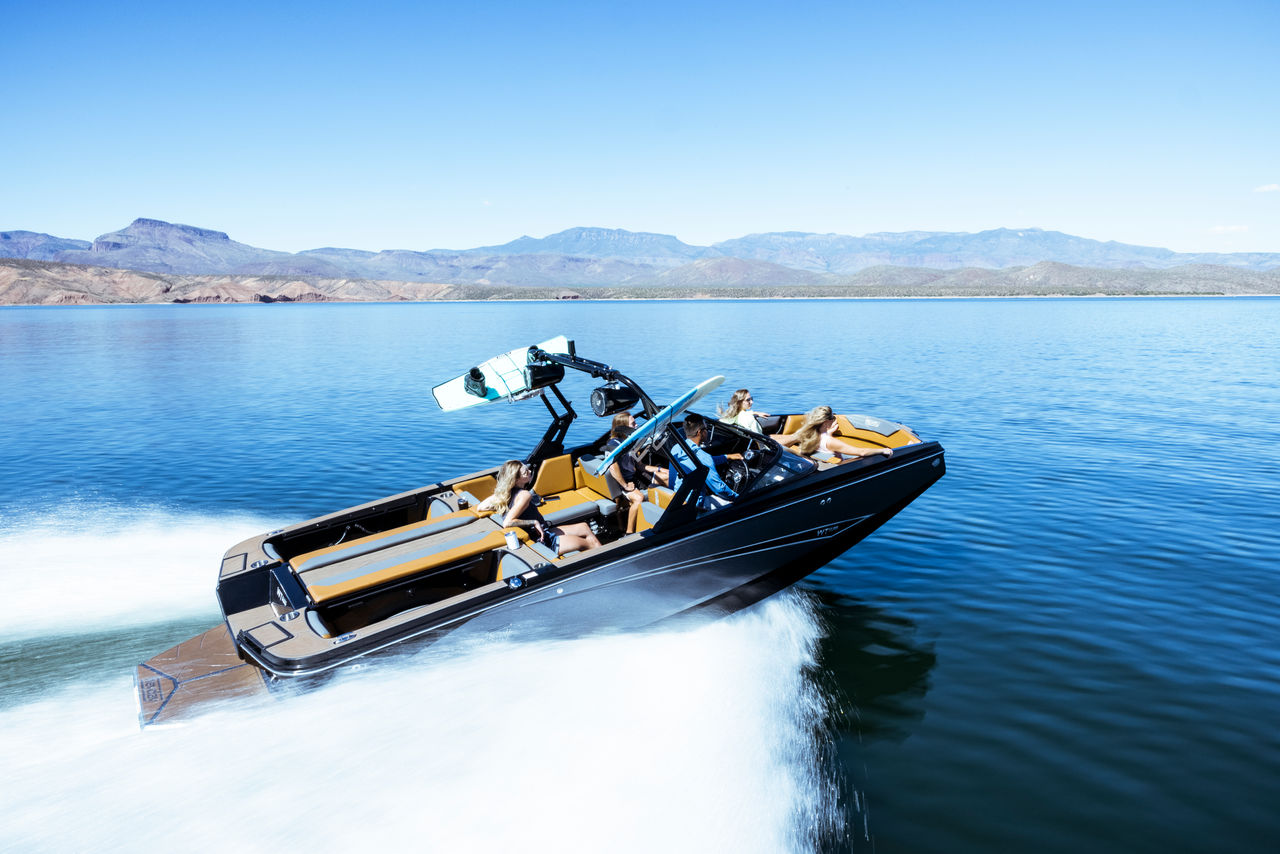 Sterndrive and Inboard 6.2L MerCruiser