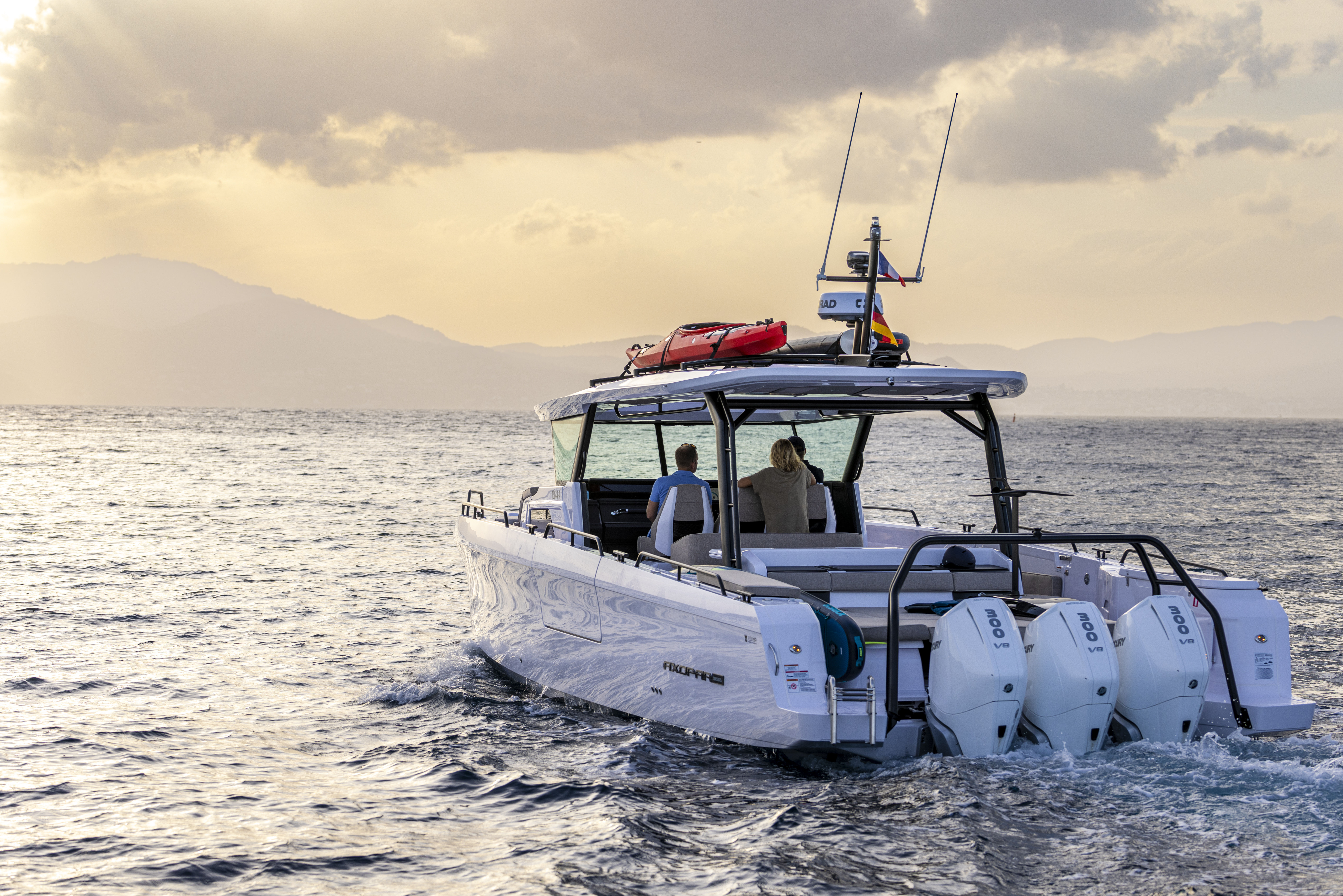 Mercury Marine solmii uuden 5-vuotisen yksinoikeussopimuksen Axopar Boatsin kanssa