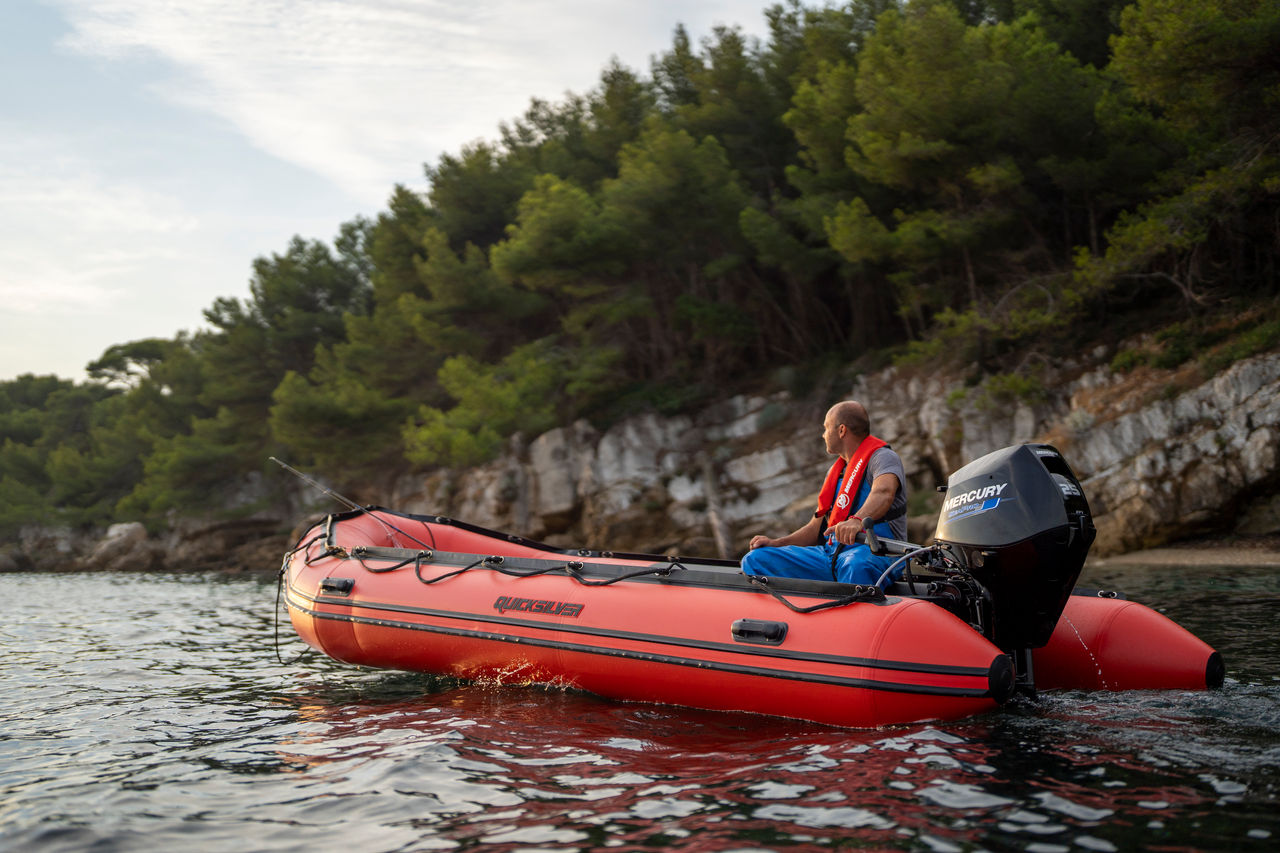 Inboard Tow Sport T6200 MerCruiser