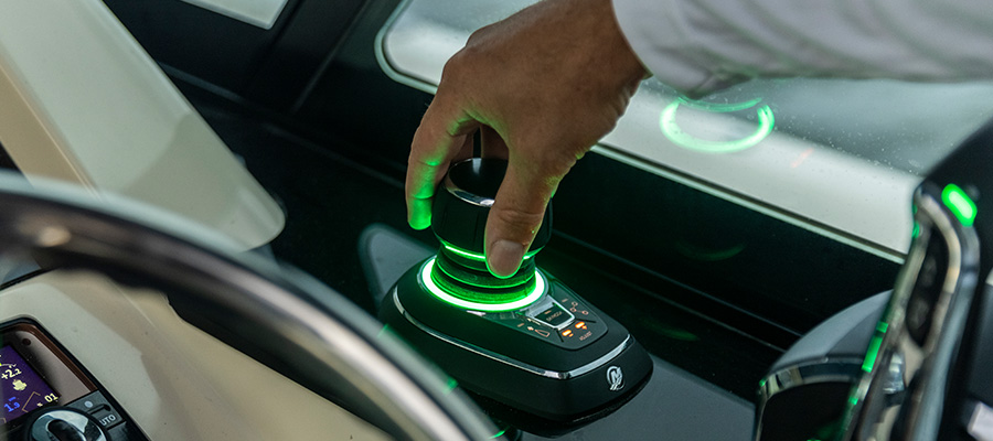 Pilotage par joystick Manœuvrer en toute confiance