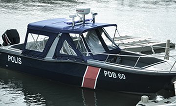 Båt for offentlig og kommersiell bruk
