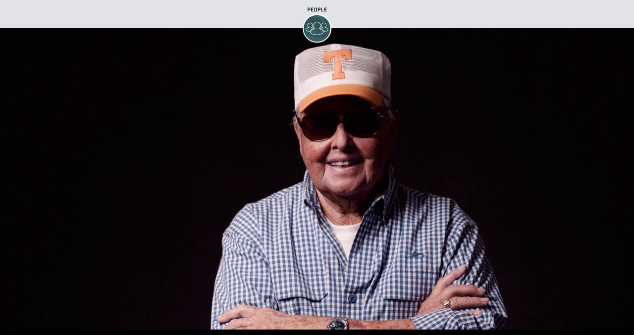 Professional fishing legend Bill Dance receives honorary doctorate from UT